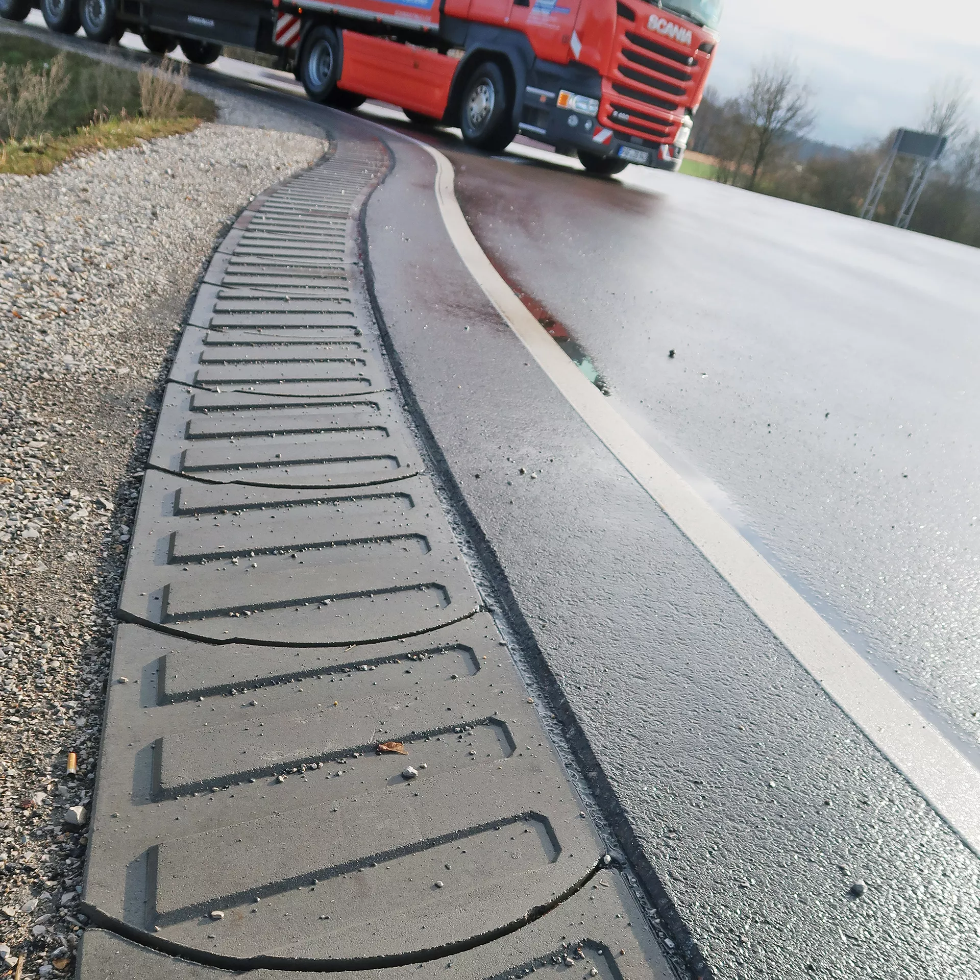 STRADAFINO Bankett- und Spurelement