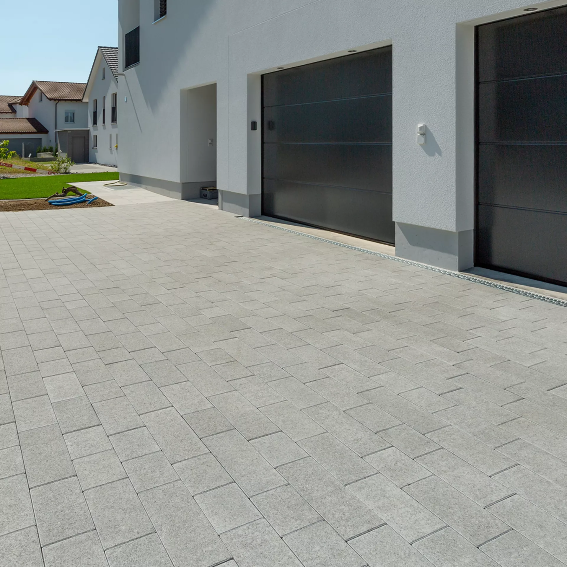 RAINA Pflastersteine fein gefast