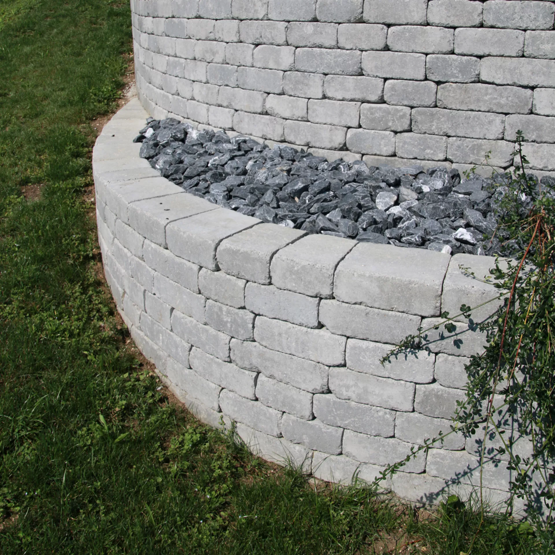 CUATRO Keilmauersteine