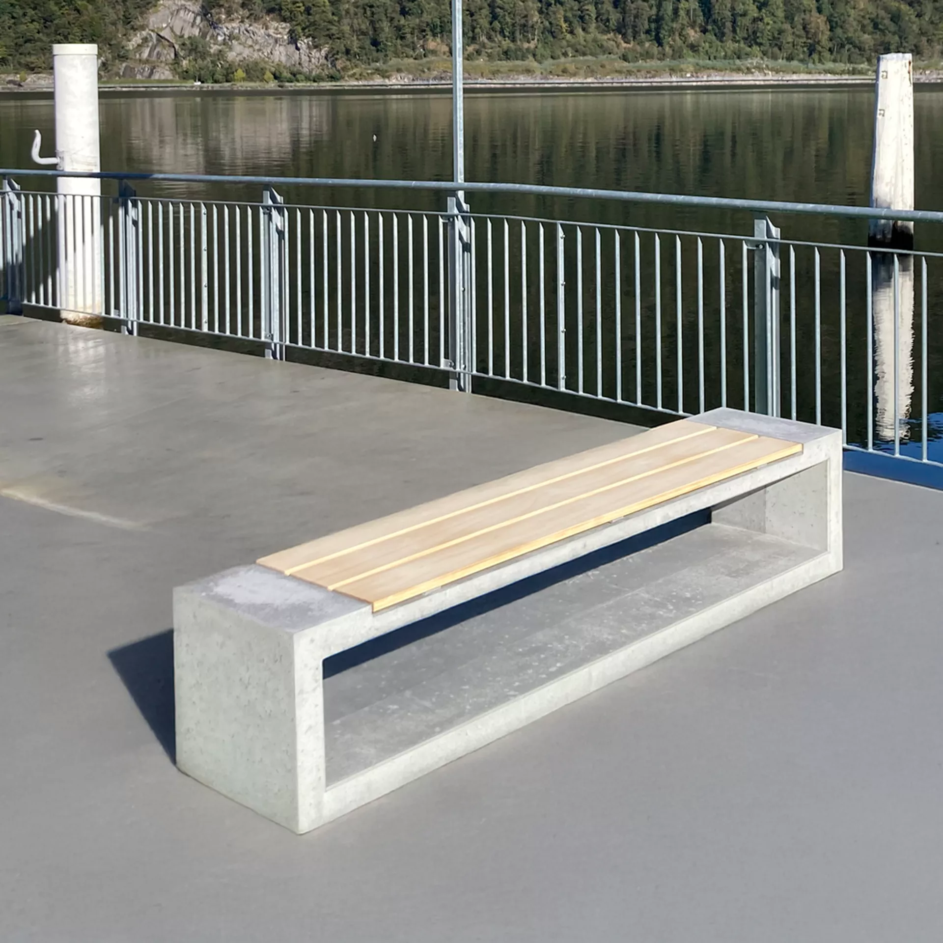 INTERMEZZO<sup>®</sup> EDEN Sitzbänke