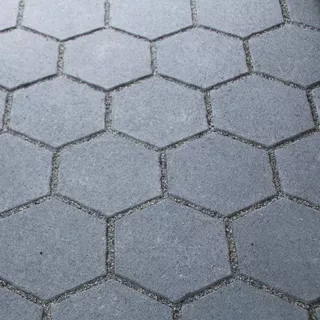 Pavés écologiques OMEGA<sup>®</sup> légèrement chanfreinés l