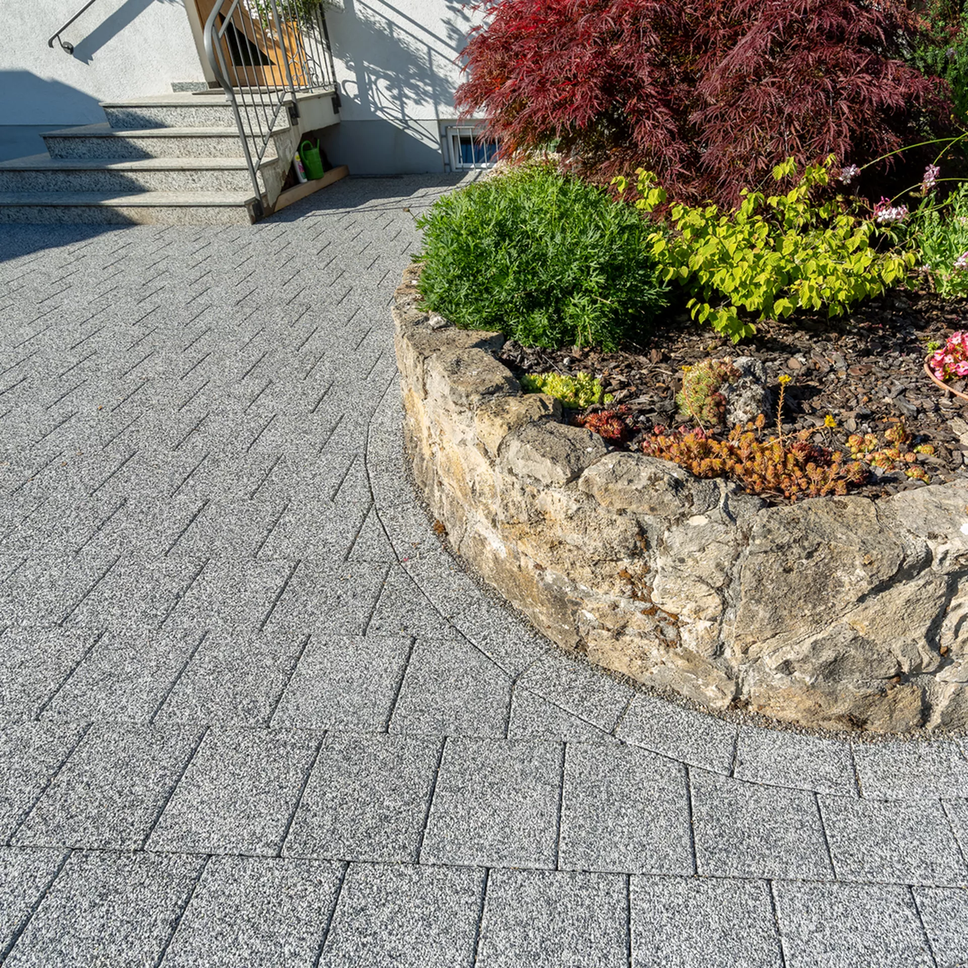 CARENA<sup>®</sup> Sickersteine fino gefast mit Edelvorsatz