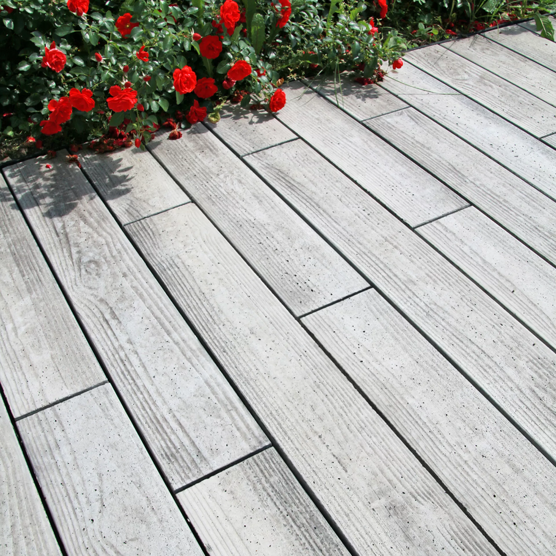 BOSCUS Betonbretter mit Holz- oder Rillenstruktur