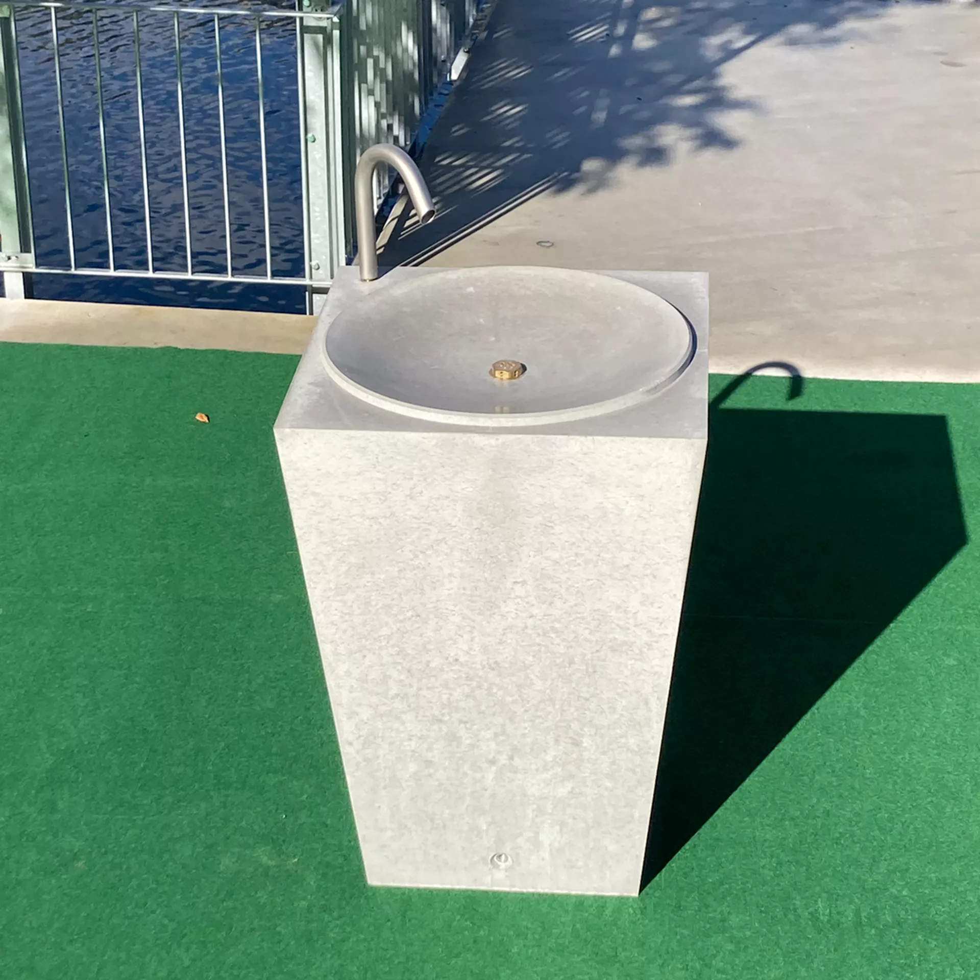 ALQUADRO Trinkwasserbrunnen