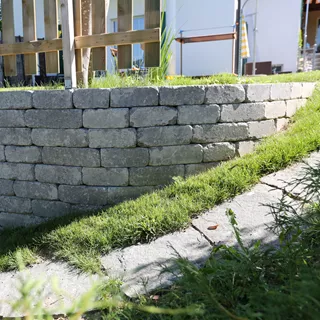 CUATRO Keilmauersteine