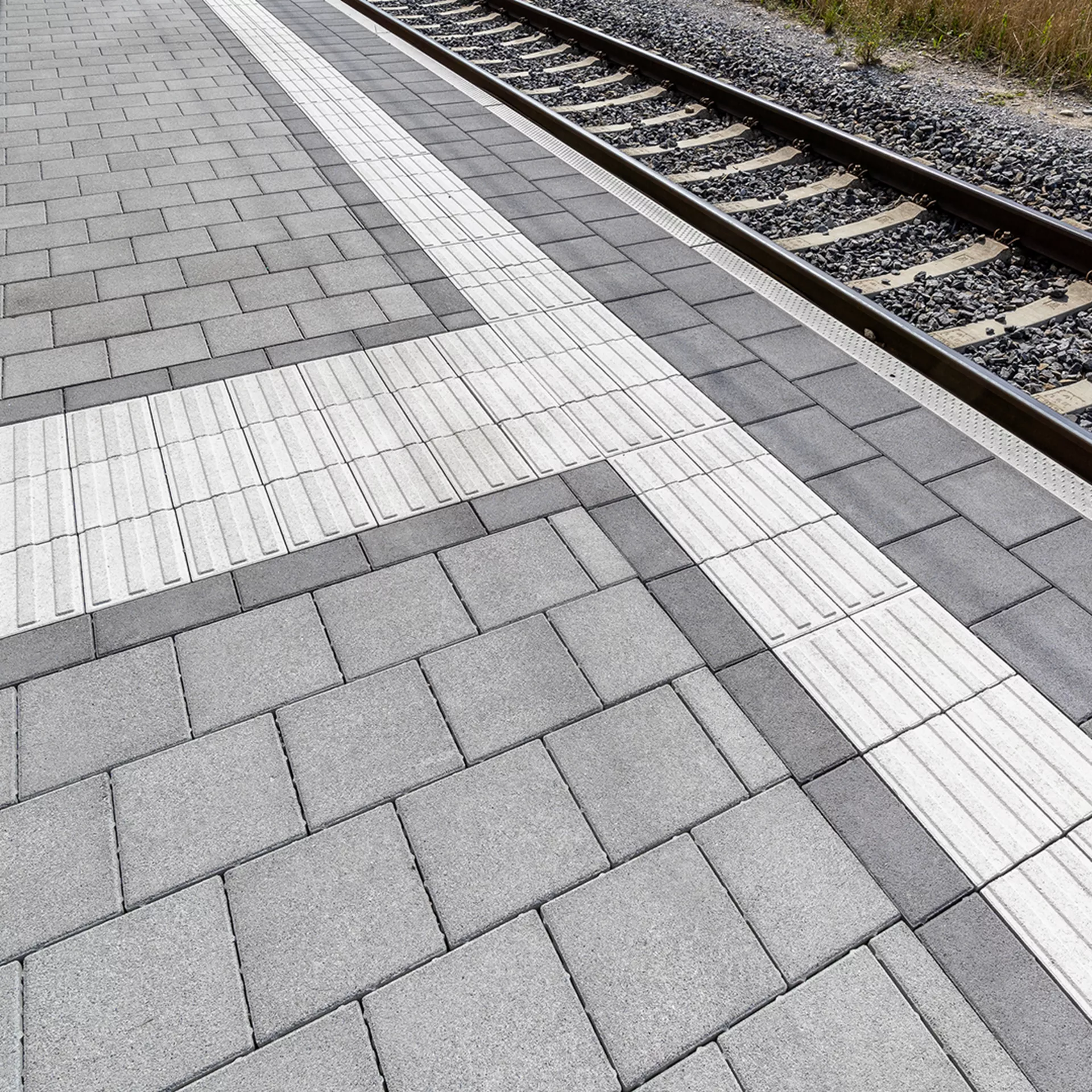 CARENA<sup>®</sup> Sicherheitsliniensteine