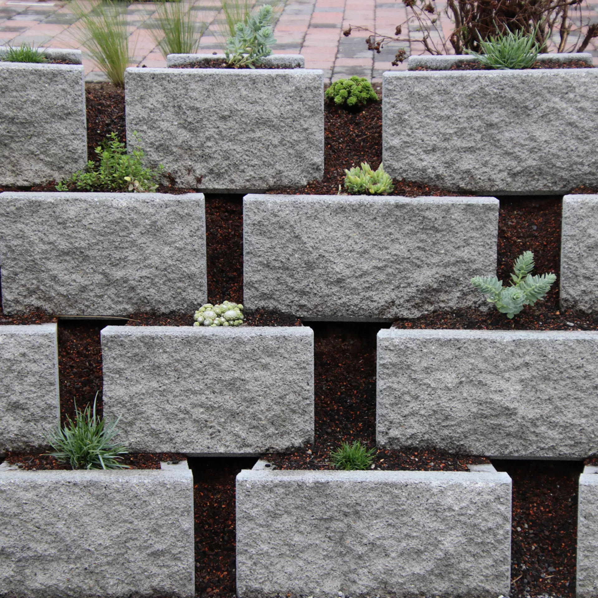 SANTURO<sup>®</sup> Böschungssteine