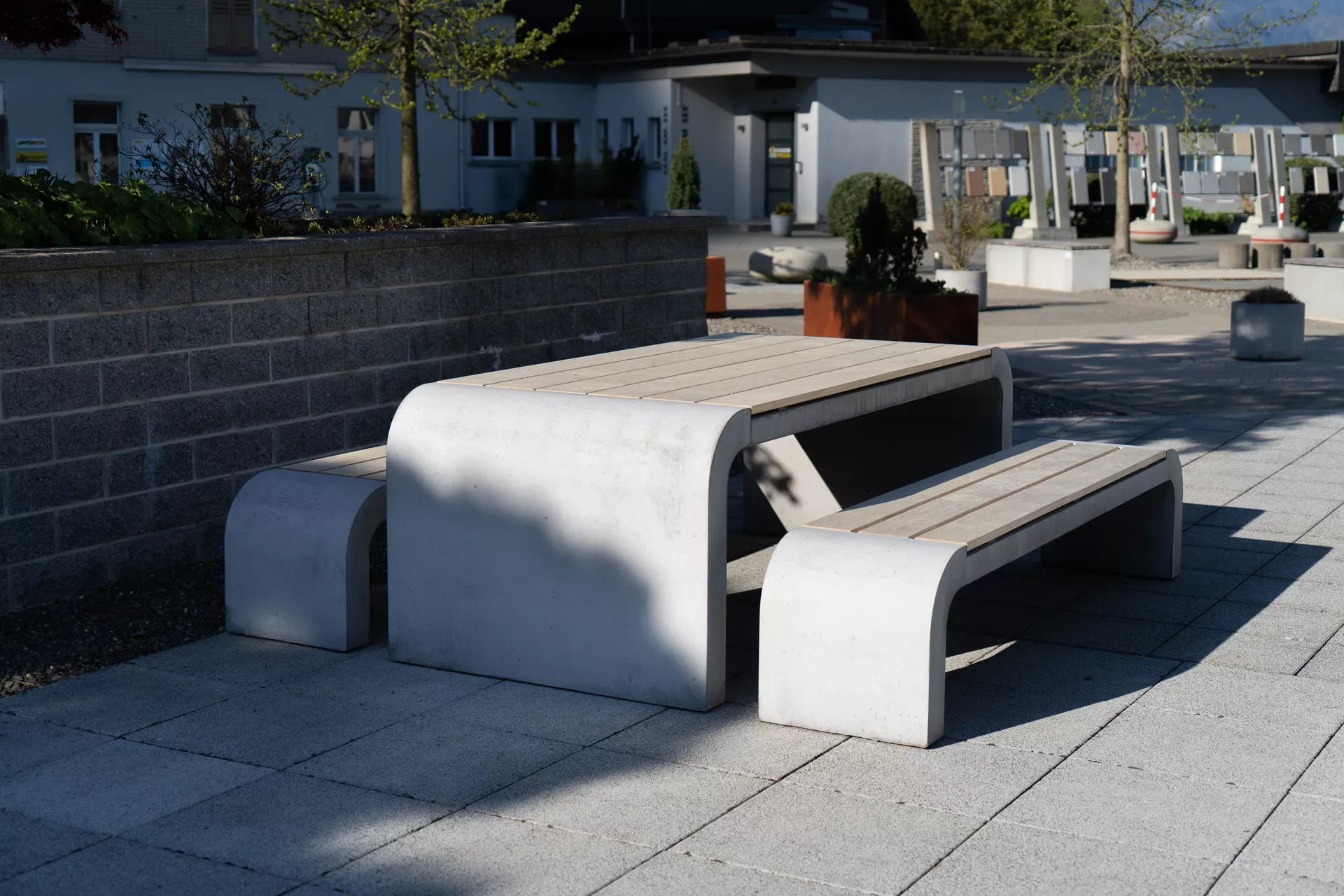 Tables et bancs arrondi INTERMEZZO<sup>®</sup>