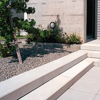 FROSTA Blockstufen gestrahlt